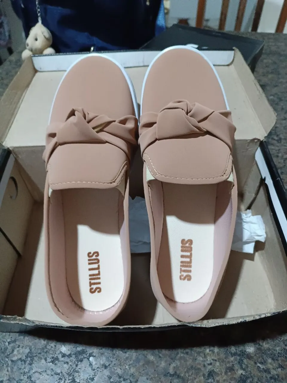 2 Sapatilhas Slip On Stillus Bege e preto com Laço Charmoso - Novo!