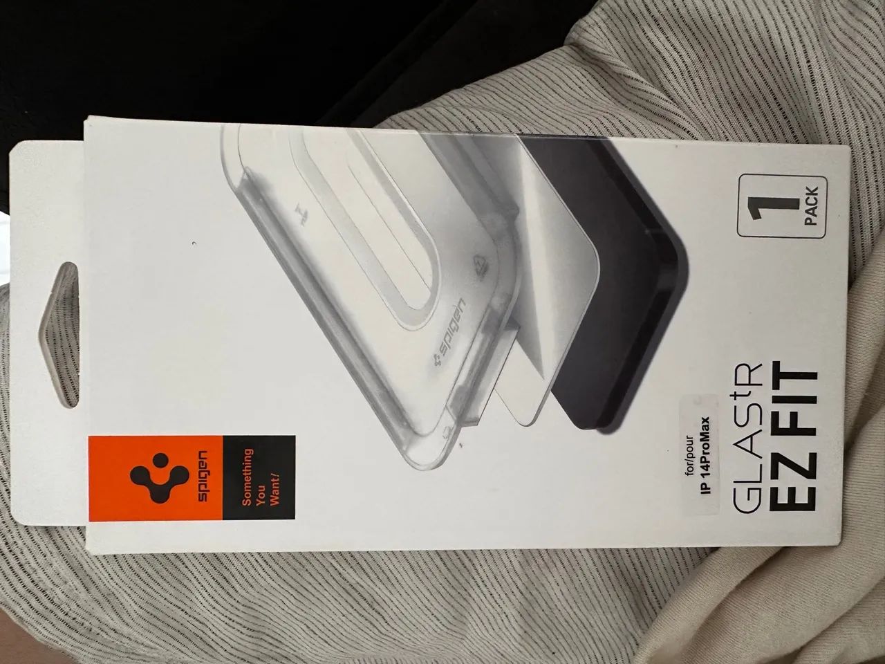 Película de Vidro Temperado Spigen Glas.tr EZ Fit para iPhone 14 Pro Max