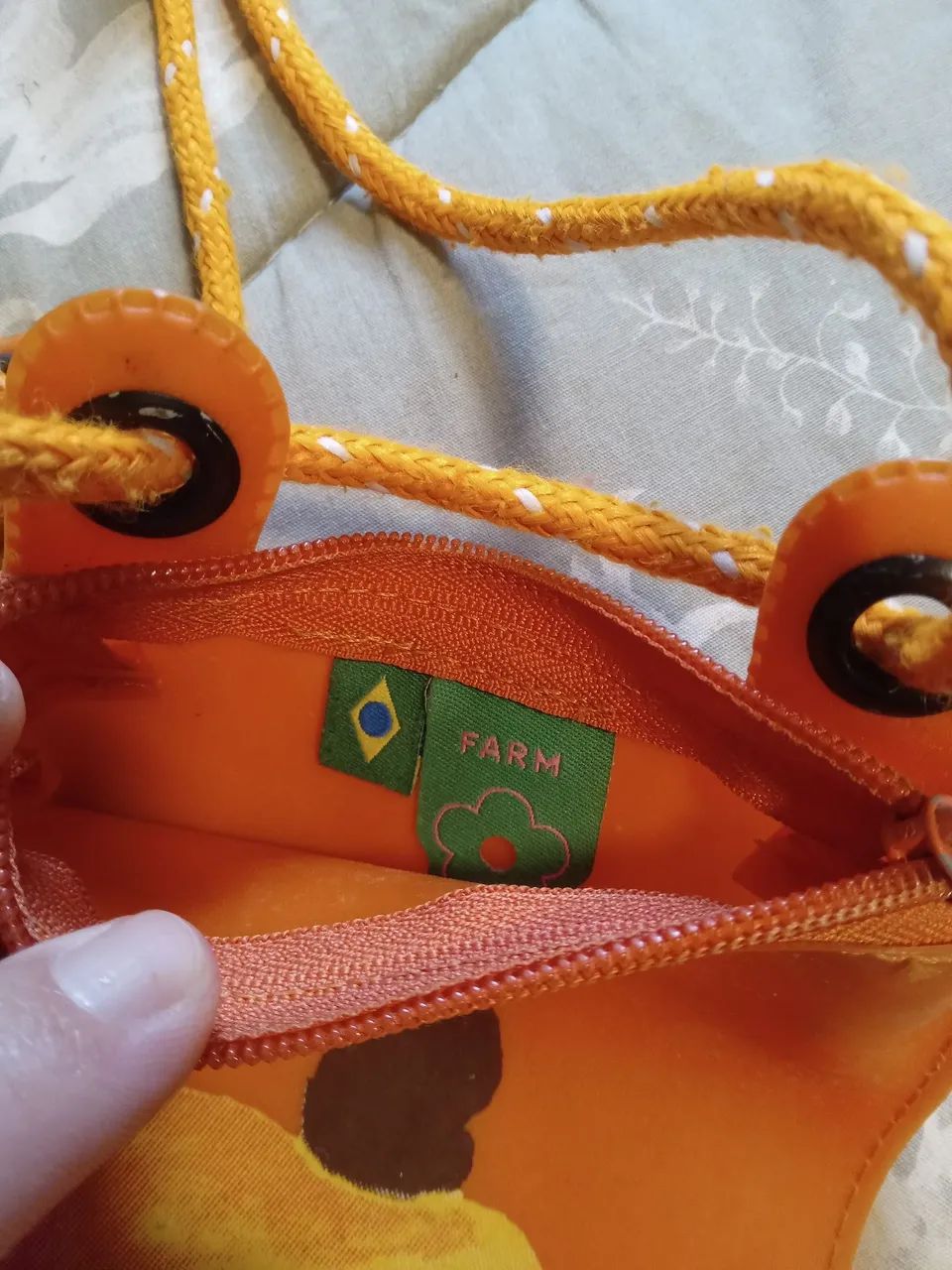 Kit Bolsa Farm e Carteira Laranja Frutinhas - Foto 2