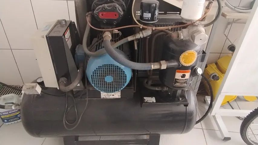 OPORTUNIDADE - Compressor Parafuso Schulz SRP3015 completo com chave seccionada  - Foto 3