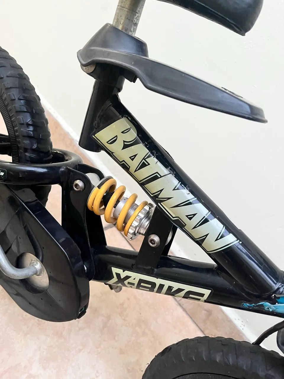 Bicicleta BATMAN de criança  - Foto 5
