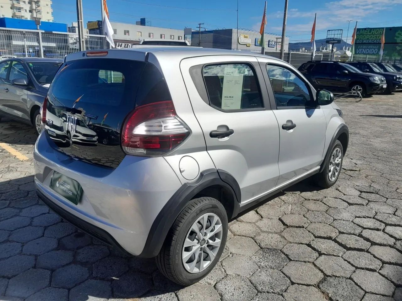Fiat Mobi 2023 1.0 evo flex like. manual - Foto 5
