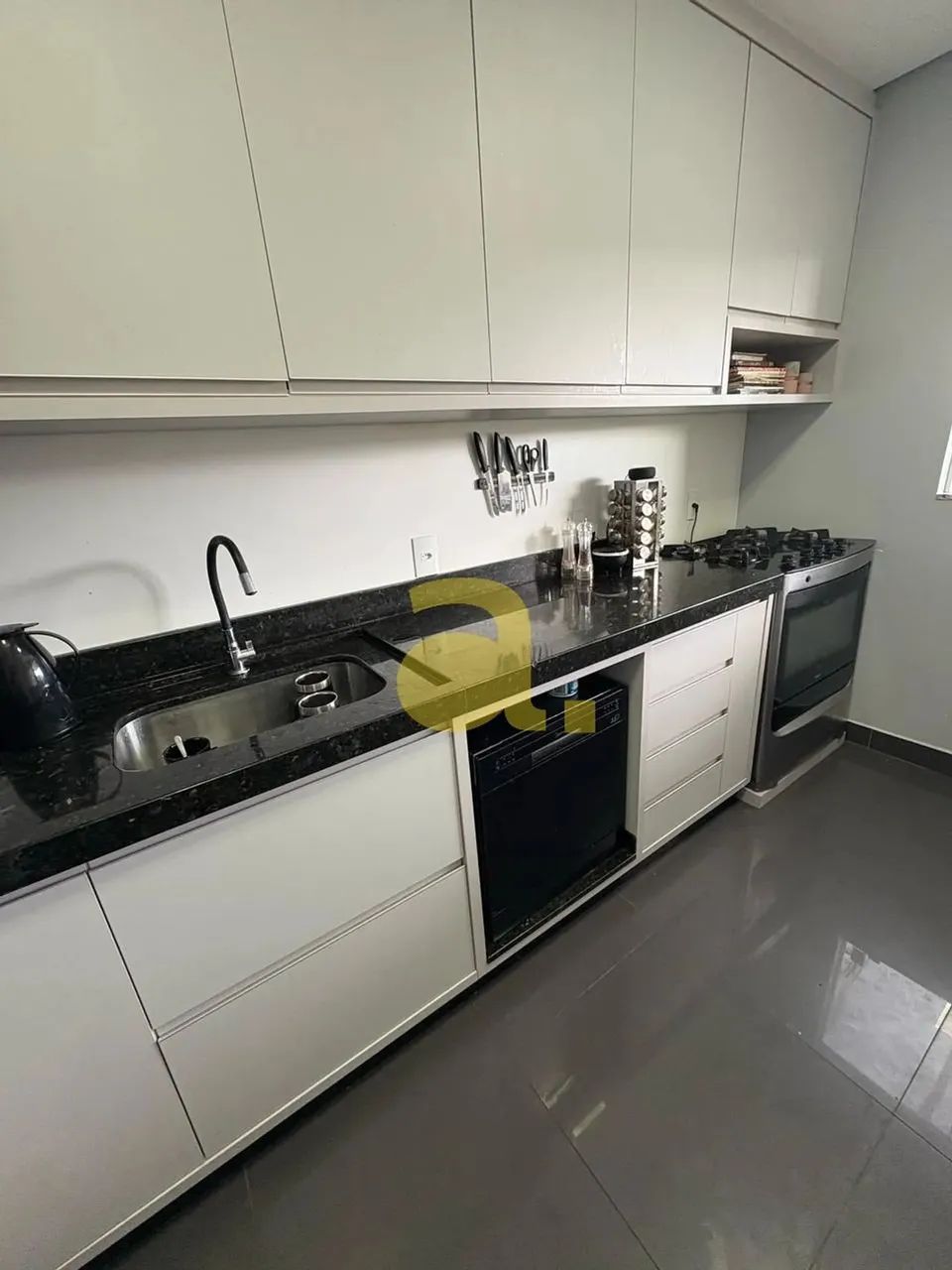Sobrado triplex mobiliado a venda | Bairro Tribess, Blumenau - Foto 4