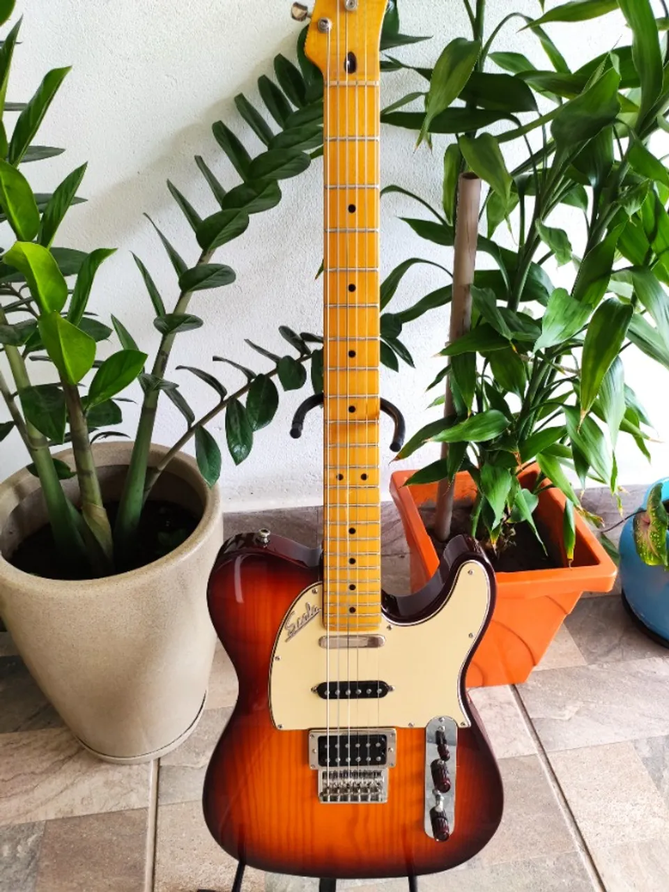 Guitarra Edwards by ESP E-LP 98 LTC Japonesa (7.999 só esse mês Guitarra Edwards by ESP E-LP 98 LTC Japonesa (7.999 só esse mês