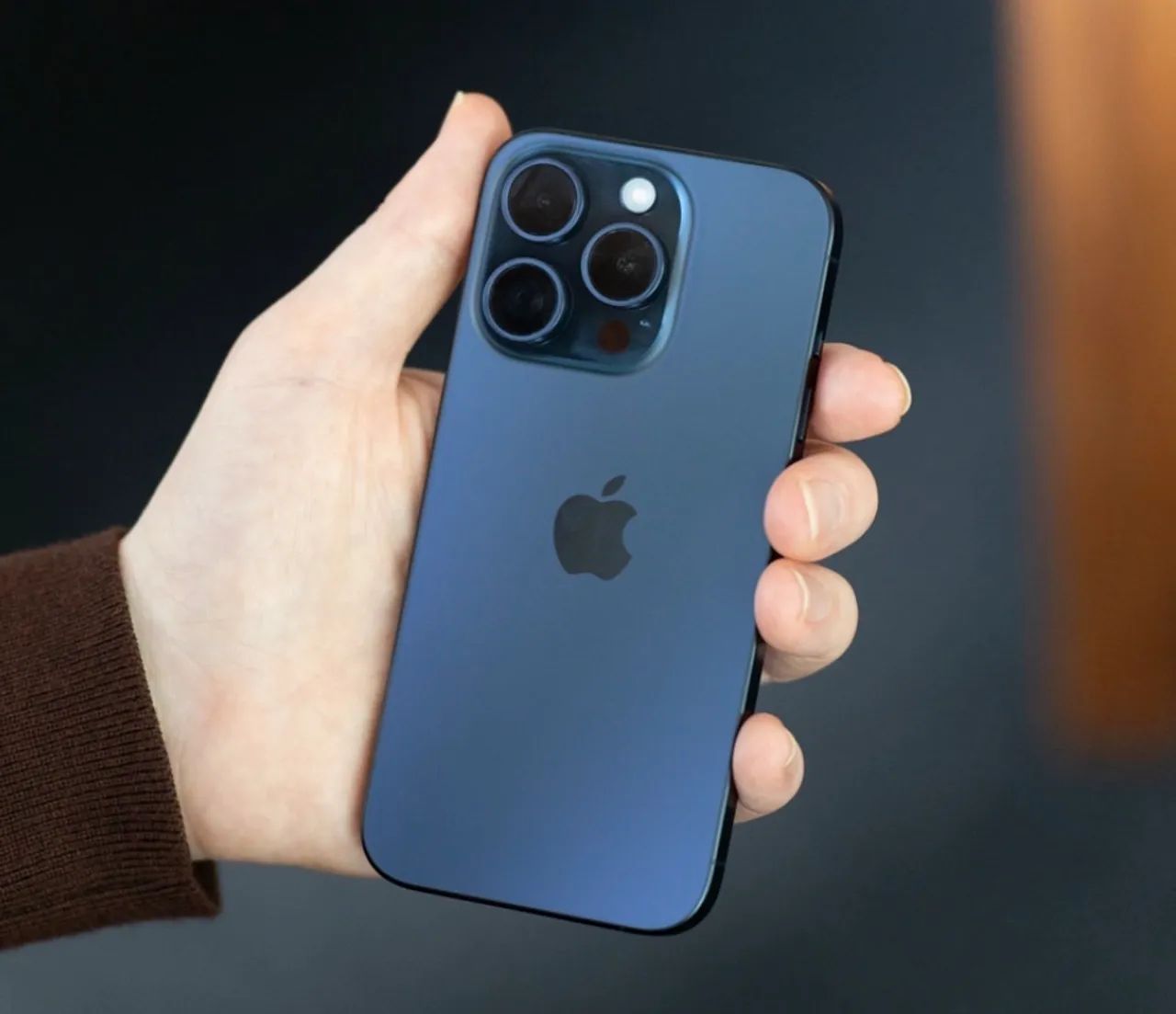 iPhone 15 pro Max 256 Blue Titanium - ESTADO DE NOVO!! - Celulares