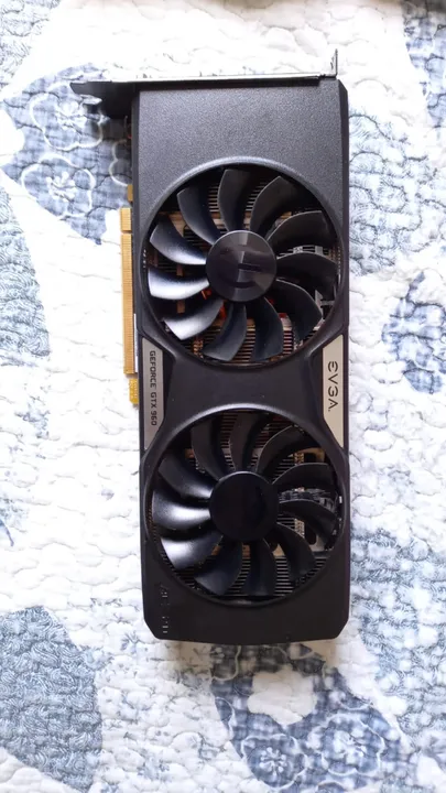 Placa de vídeo GTX 960 EVGA 4/2 gb