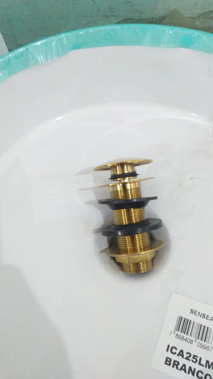 Cuba para Banheiro Louça Redonda Branca 35cm Valência Sensea vem com válvula click dourada - Foto 3