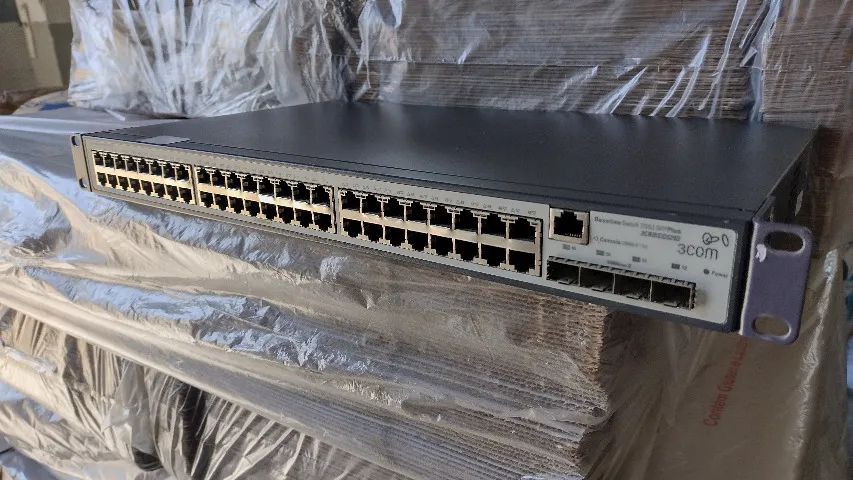Switch 48 portas 3Com/HP 2952-SFP+ / HP V1910-48G - Foto 2