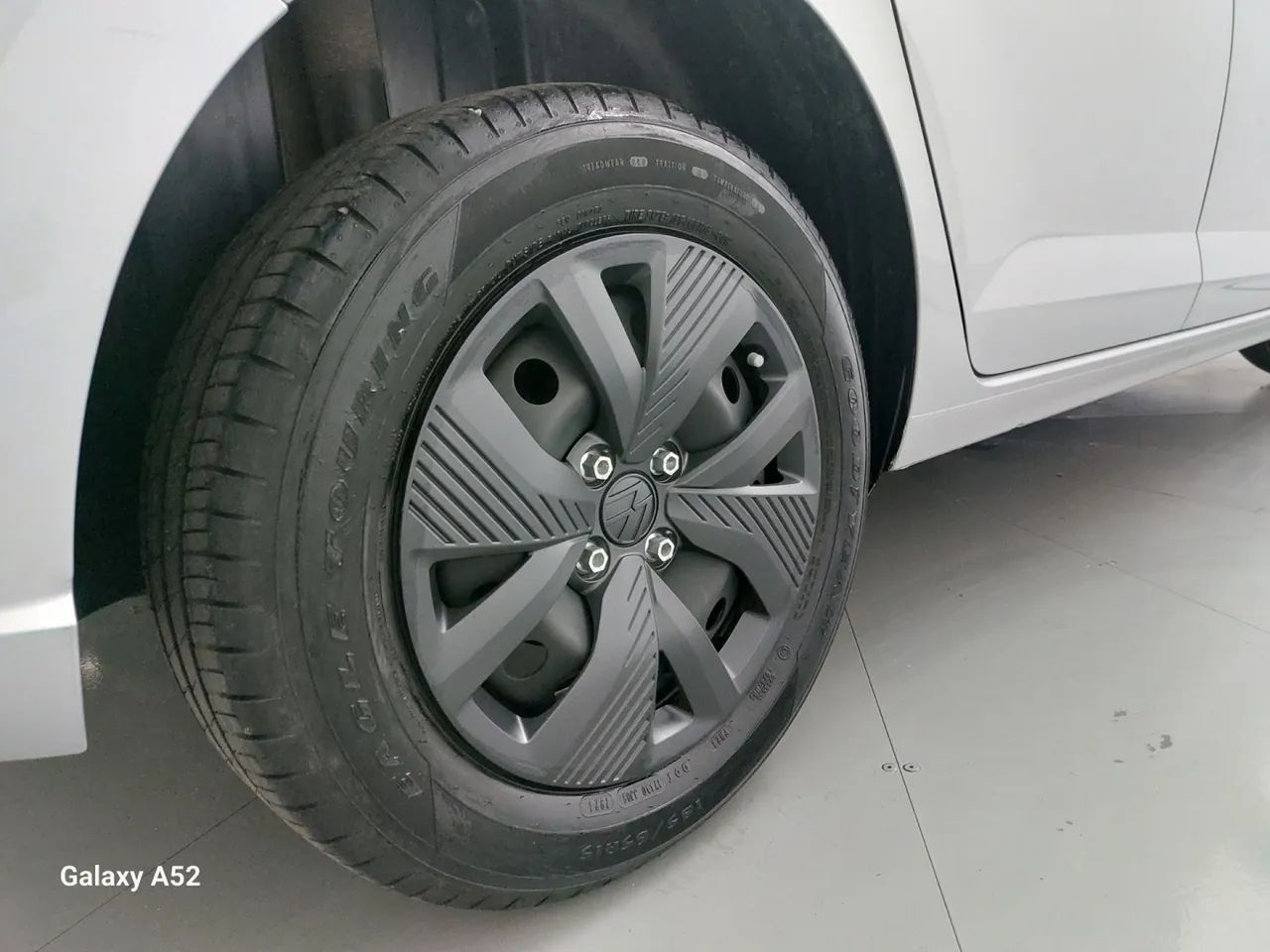 Volkswagen Polo Track 1.0 Flex 12V 5p, foto 14 de 18