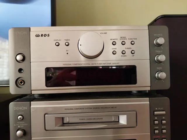 Denon Hi-Fi Personal Component System D-M7 - Novíssimo