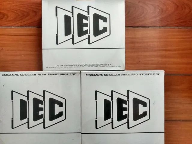 3 MAGAZINES NOVOS CIRCULARES PARA PROJETOR I E C P 37