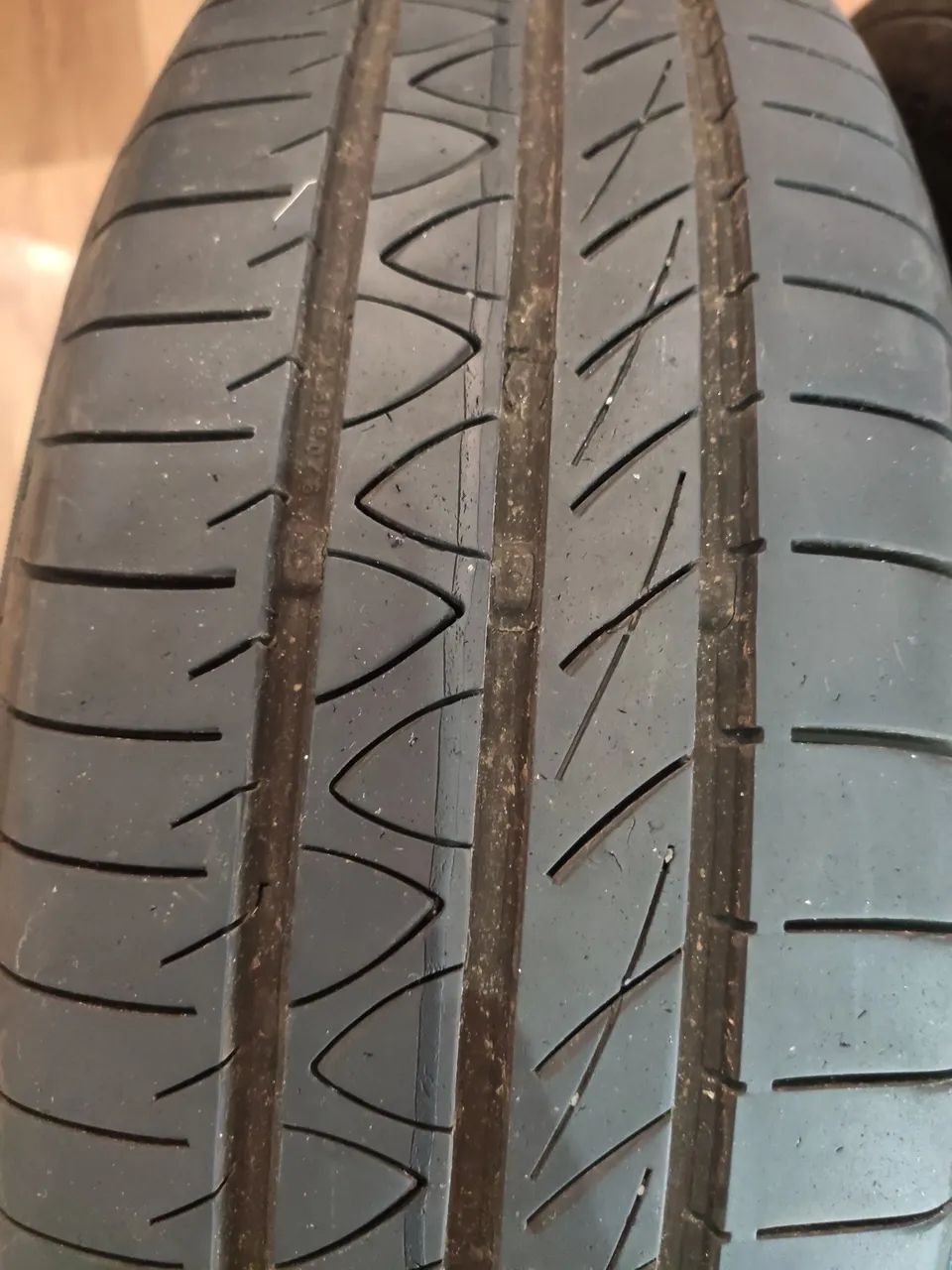 Pneu Continental PowerContact2 175/65 R14 - Foto 5