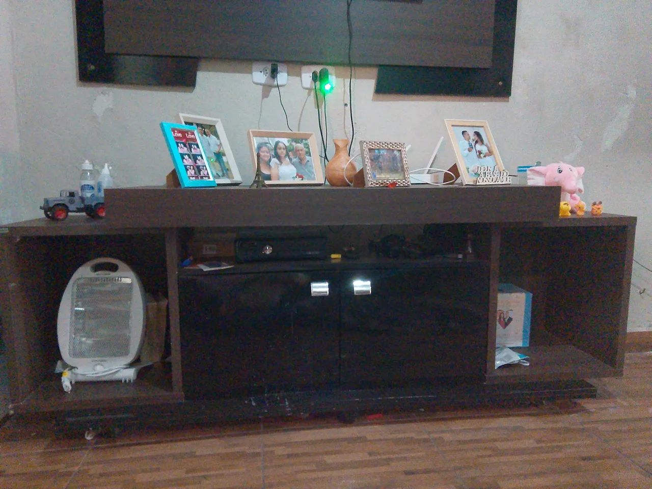 Rack e painel para tv! Todos em ótimo estado.64840792970753121