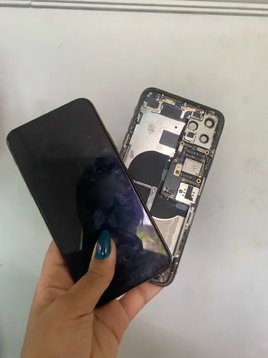 iPhone 11 Pro Max Dourado - Carcaça - Foto 4