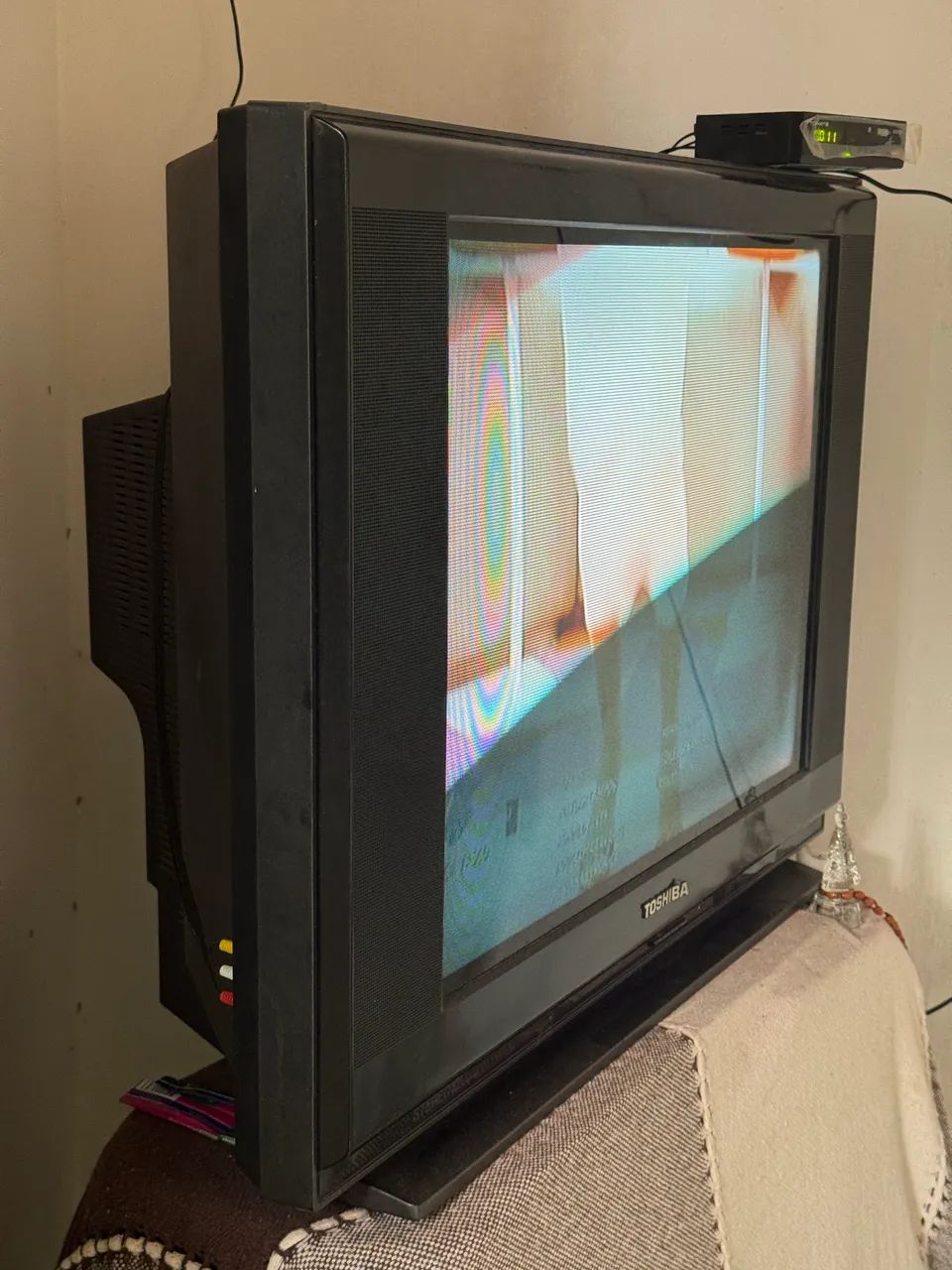 TV Toshiba de 21 polegadas, com conversor digital Tomate, kit completo, PRA SAIR HOJE!  - Foto 5