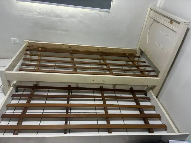 Bicama de solteiro em excelente estado de conservação. - Foto 2