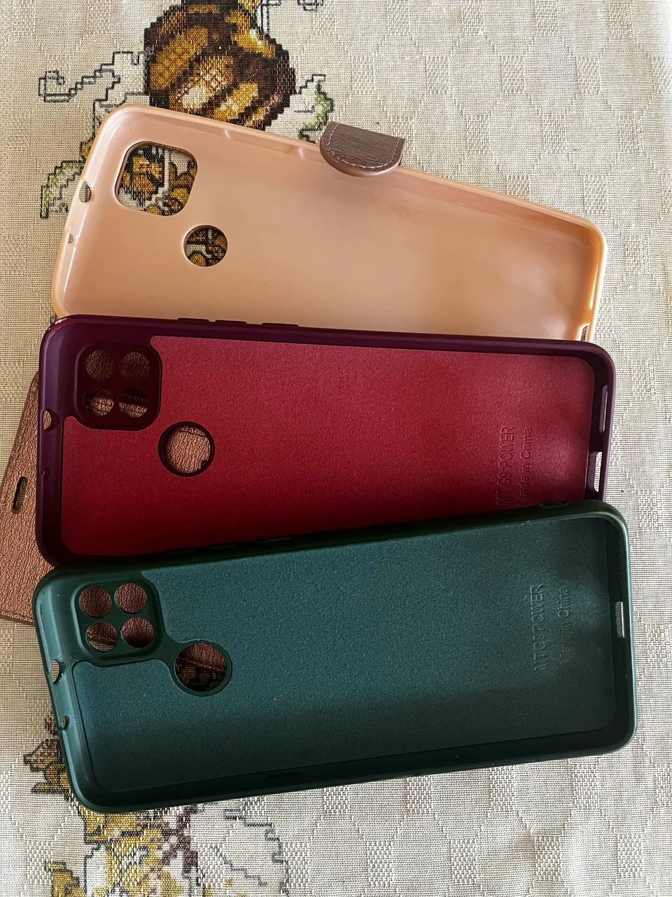 03 Capas para Celular Motorola Moto G9 - Foto 3