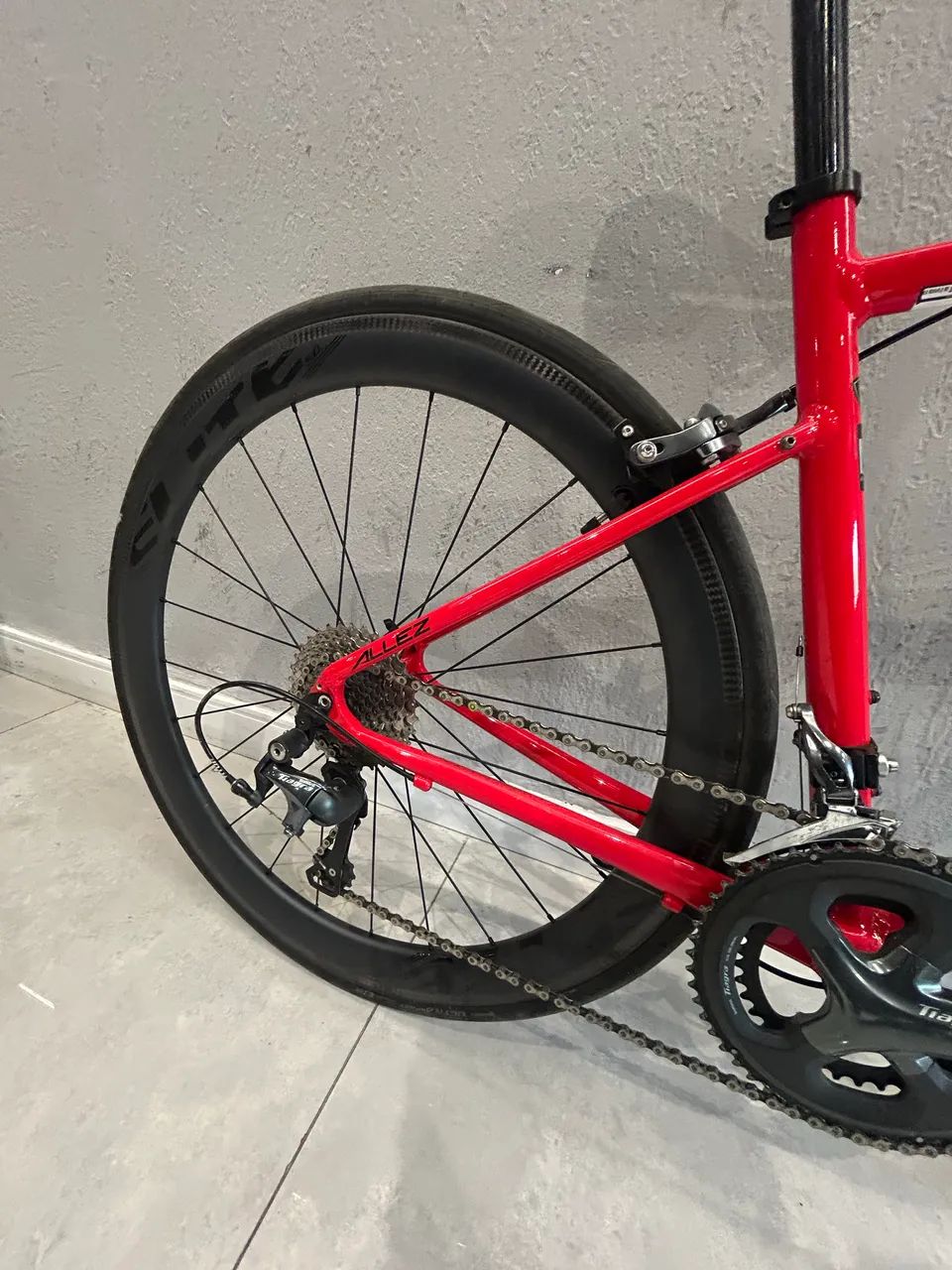 Bic. SPECIALIZED Allez TAM:52 disponível - Esportes de Quadra e Ao