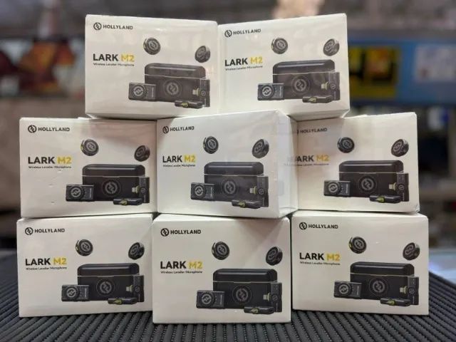  Microfone de Lapela   Hollyland Lark M2 Combo USB-C / Lightning / Câmera  R$ 949,00 