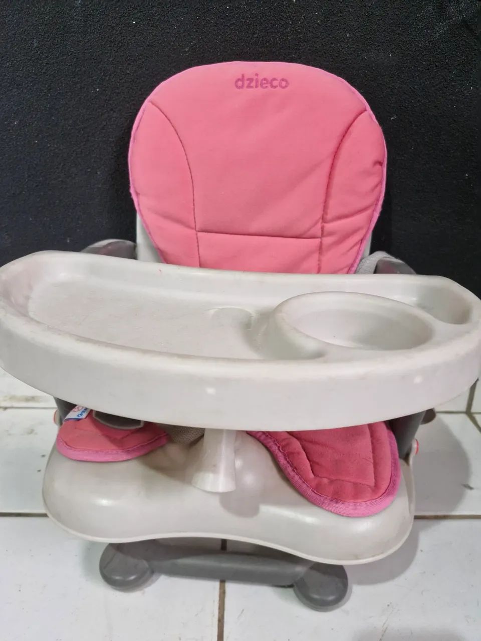 Cadeirinha de alimentação infantil