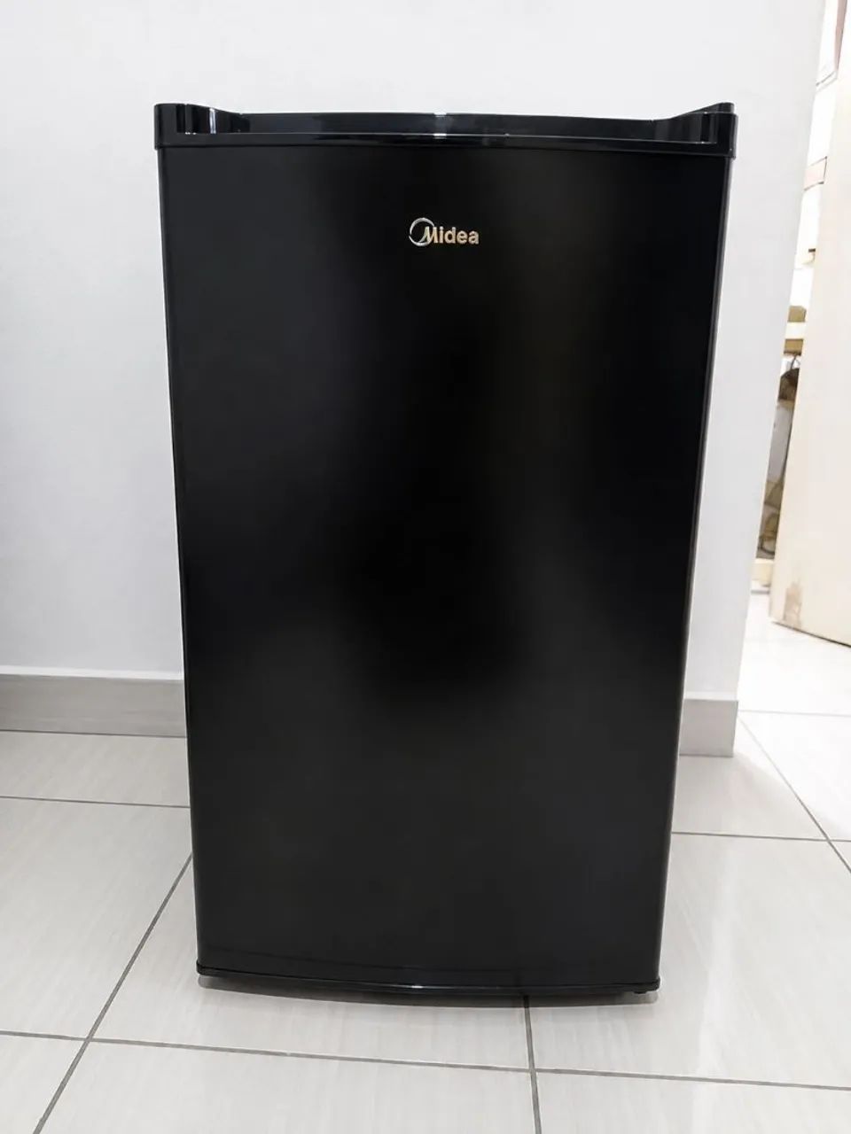 Frigobar Midea 124L