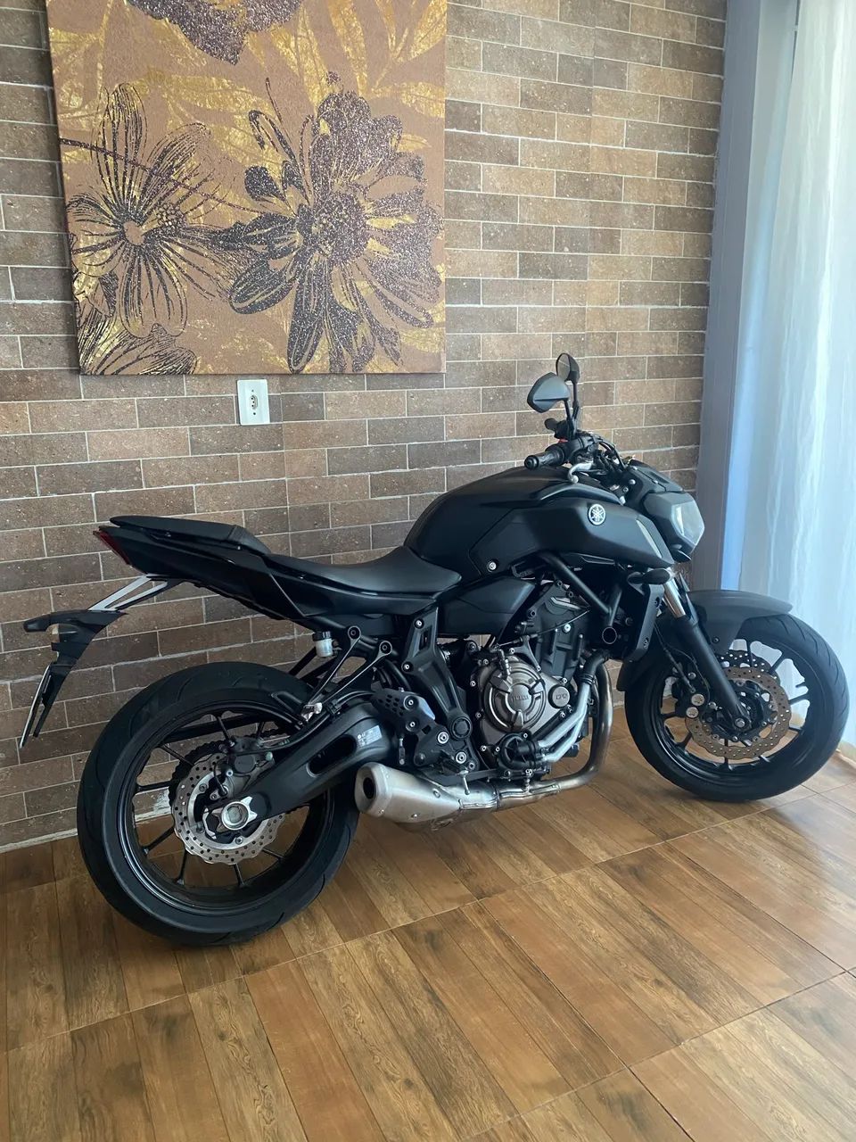 MT07