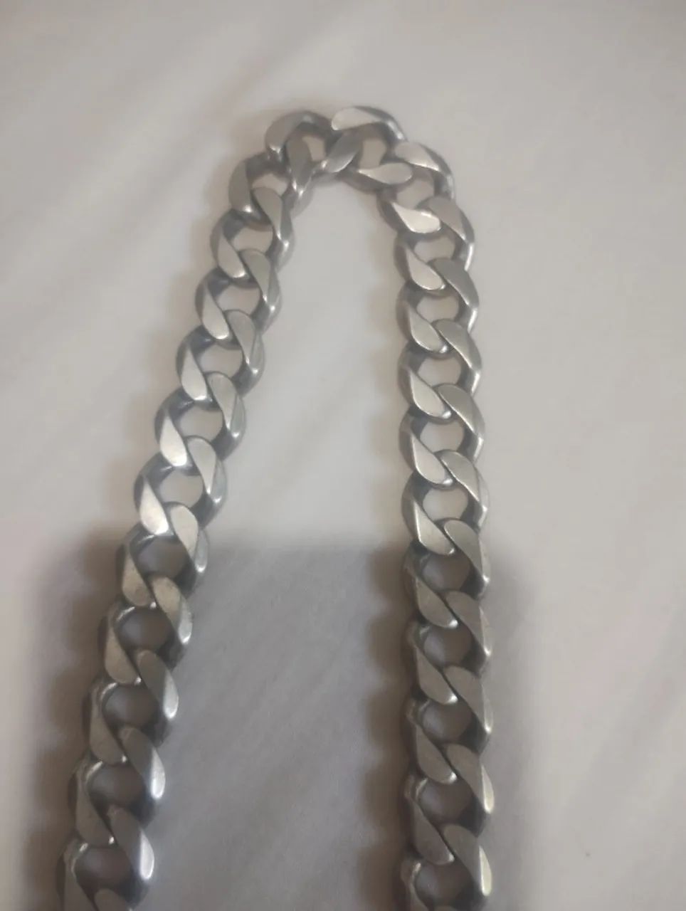 Corrente de prata maciça 925 pesando 197 gramas e 62cm, imponente!!!