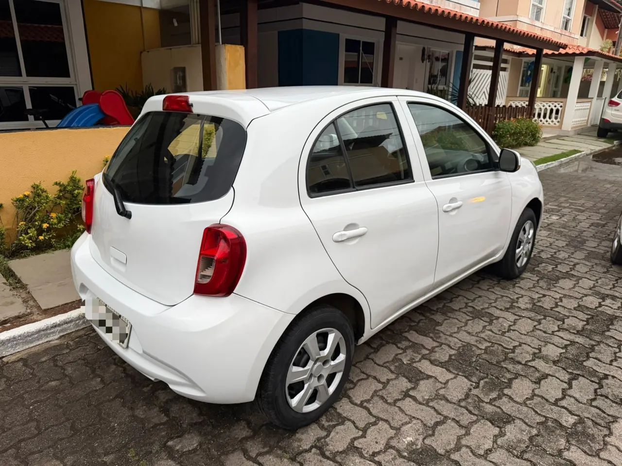 Nissan March 2017
