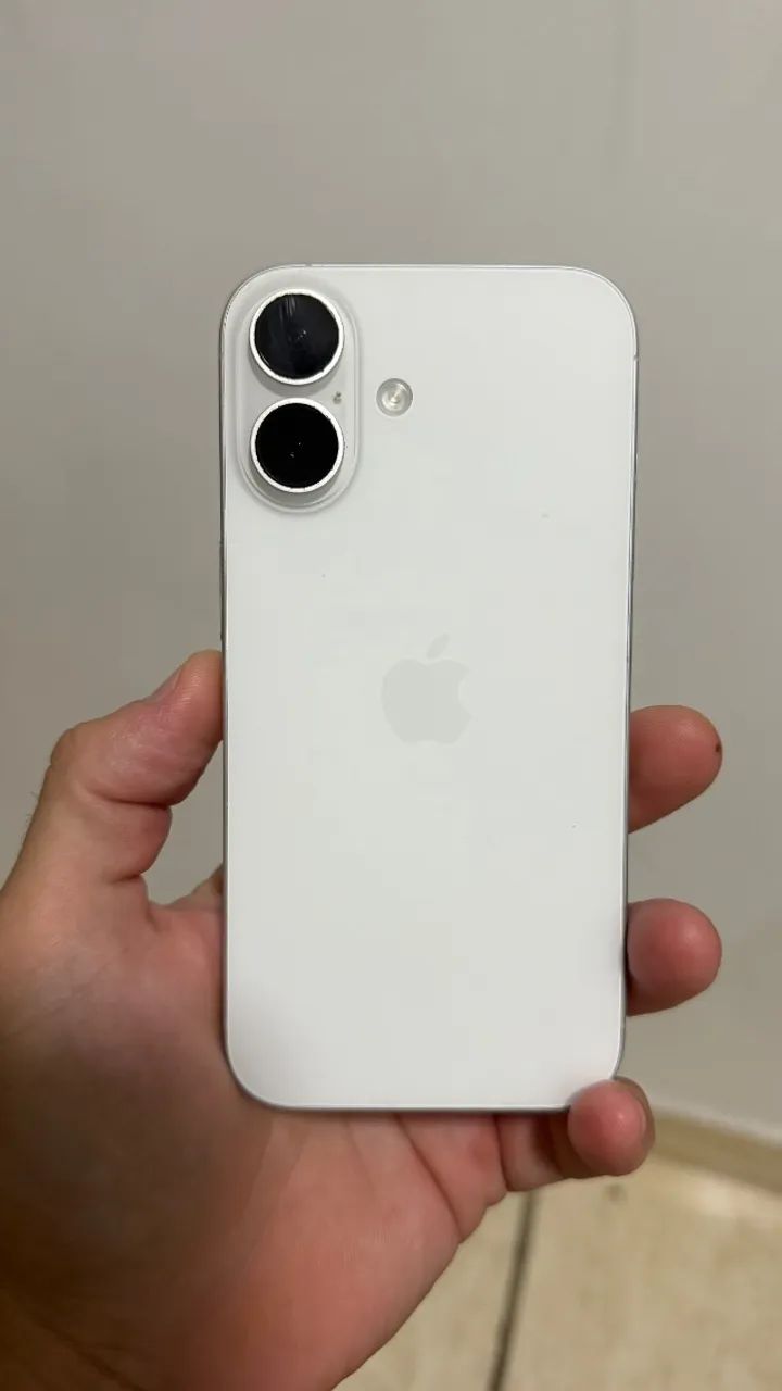 Iphone 16 128gb com caixa e sem marcas