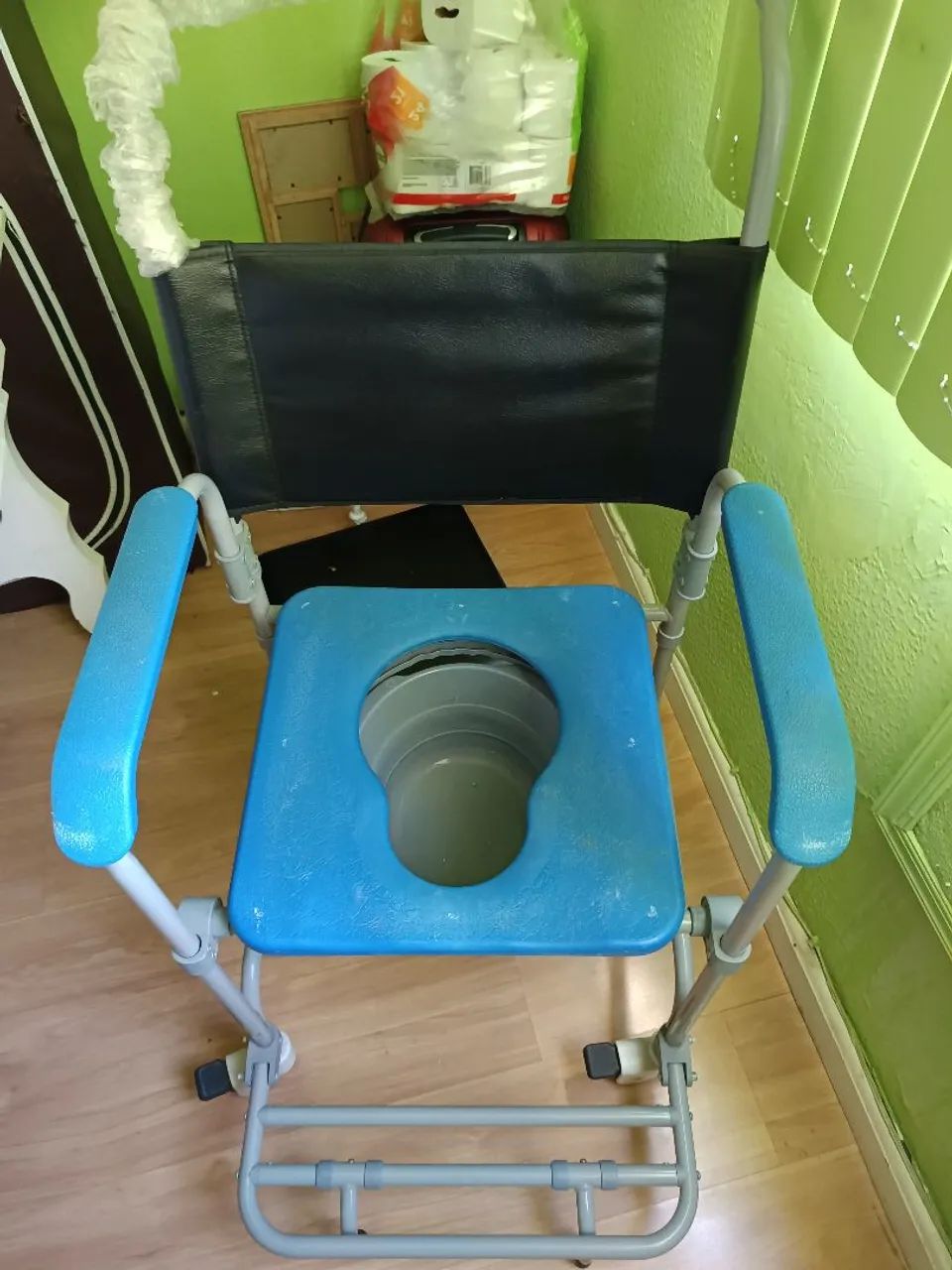 Cadeira higiênica  - Foto 2