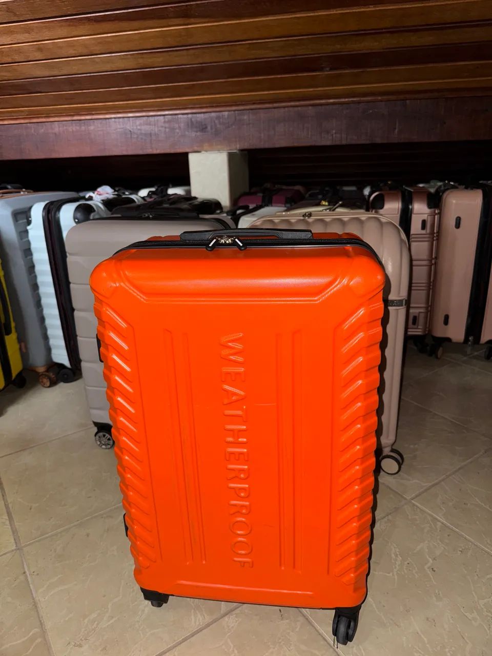 Mala 23kg semi nova IMPORTADA usada 1x