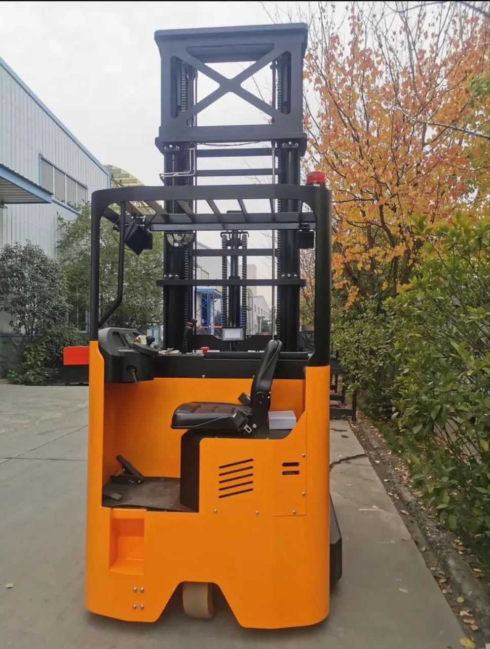 Empilhadeira retrátil 0km - Foto 4