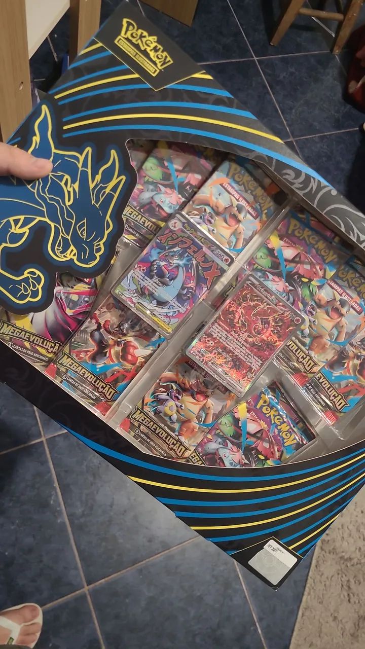 Box charizard Pokemon Tcg