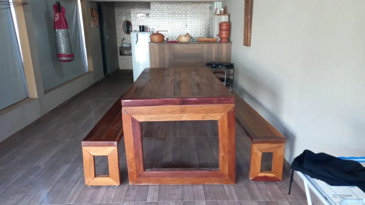 Mesa madeira rústica 
