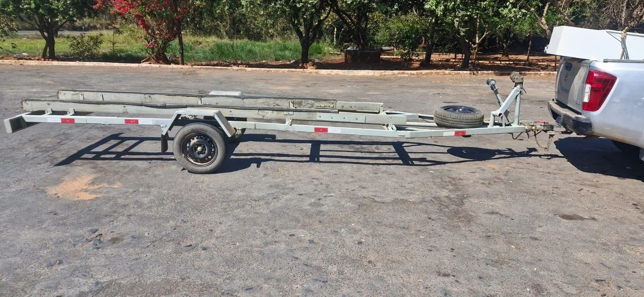 Carretinha para barco de 6 metros. Amologada em 2017 - Foto 3