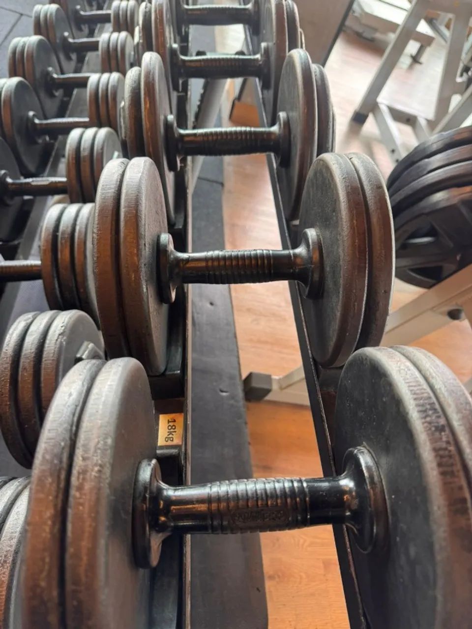 Kit Mesa de Dumbells 8kg a 34kg - Equilibrio  - Foto 3