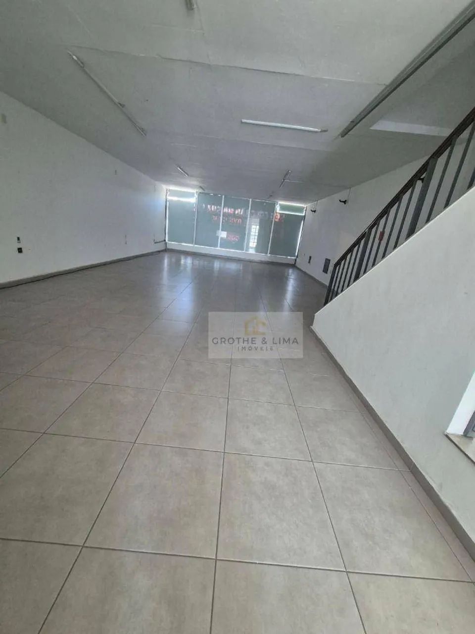 Prédio Comercial para Locação  700 m² | Excelente Localização - Foto 3