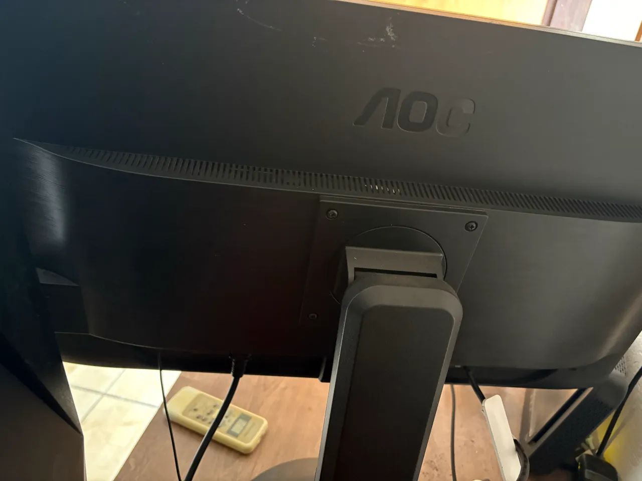 Monitor 144hz AOC - Foto 3