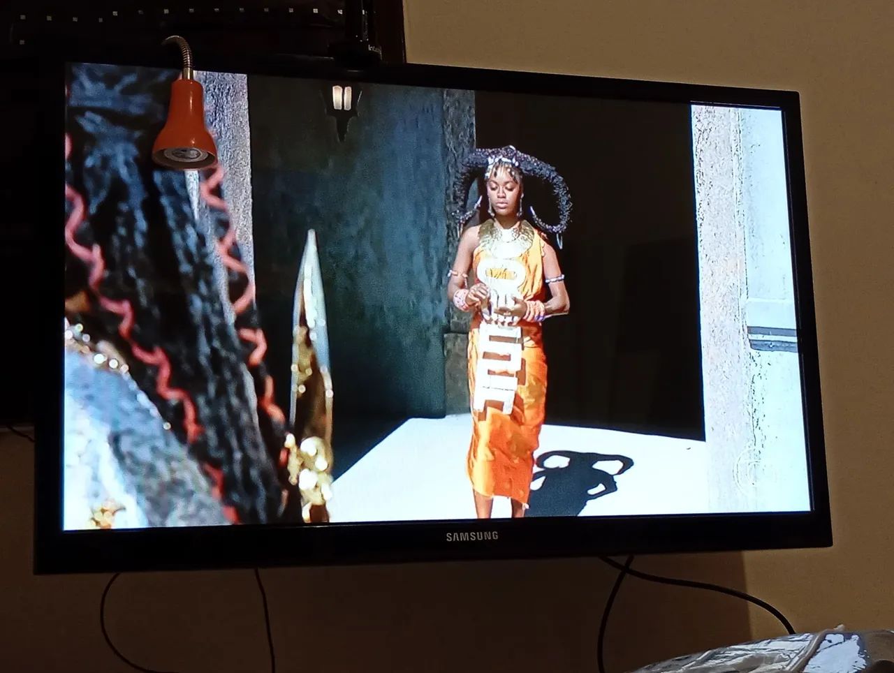 Vendo TV SAMSUNG, NAO É SMART! - Foto 5