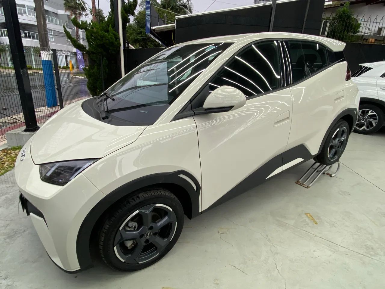 BYD Dolphin Dolphin Mini (Elétrico) 2025