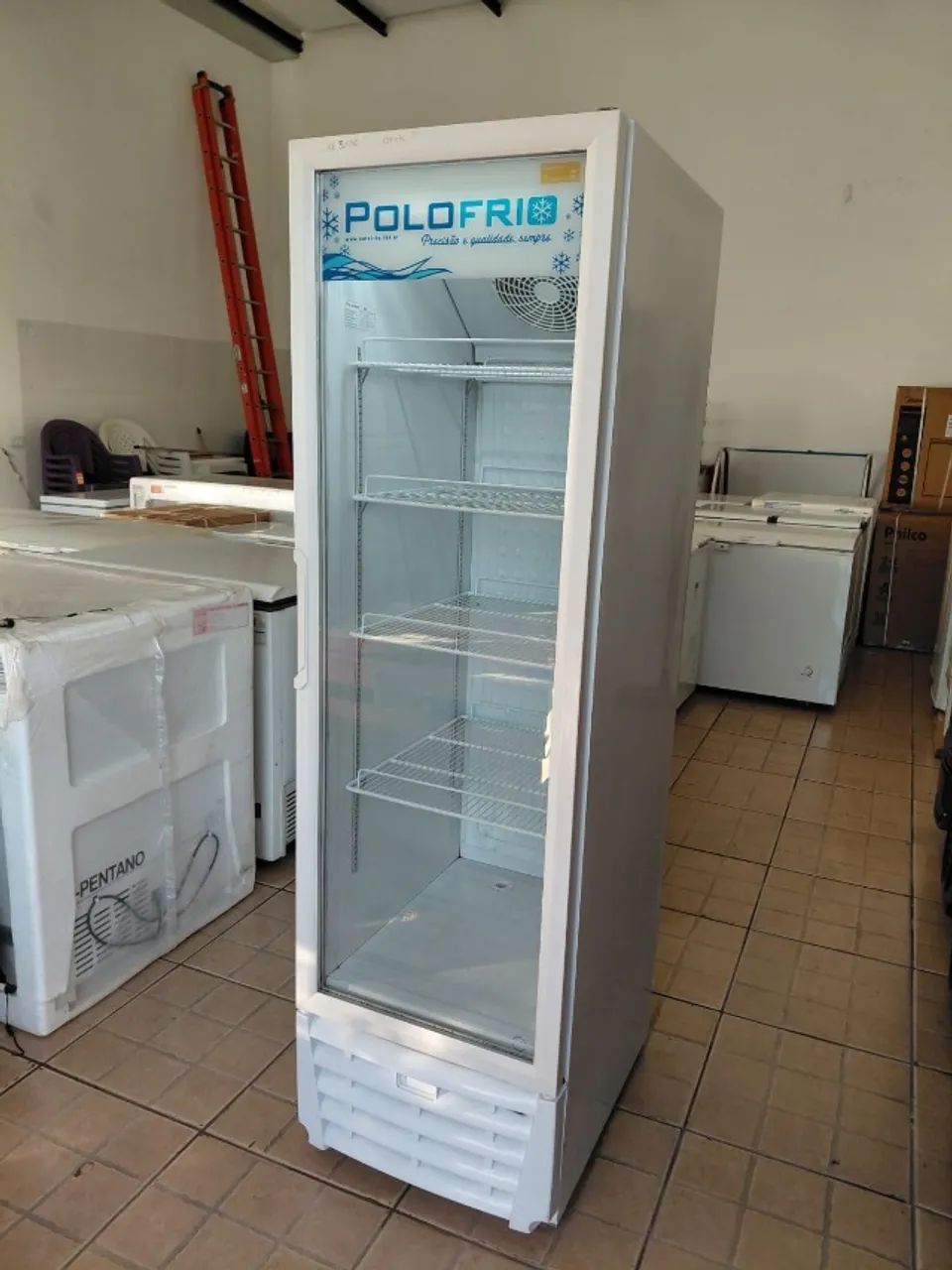 Expositor PoloFrio 370 litros - Foto 5