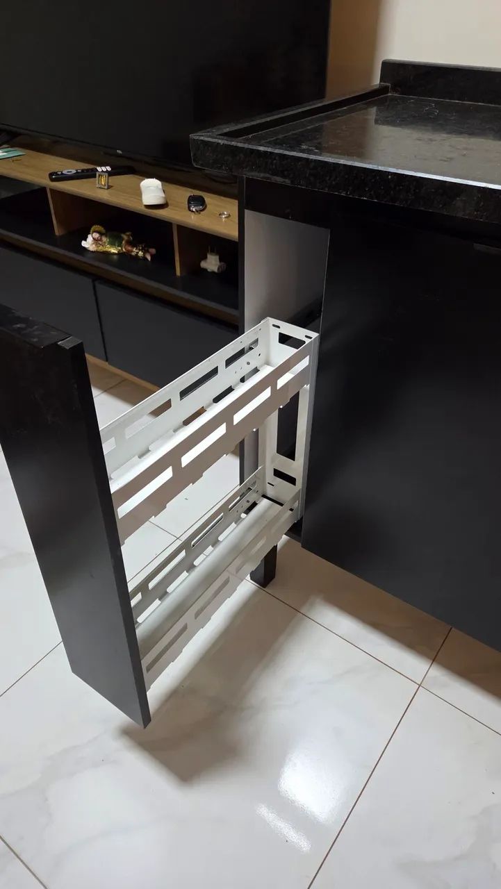 Gabinete de cozinha com pedra de granito - Foto 3