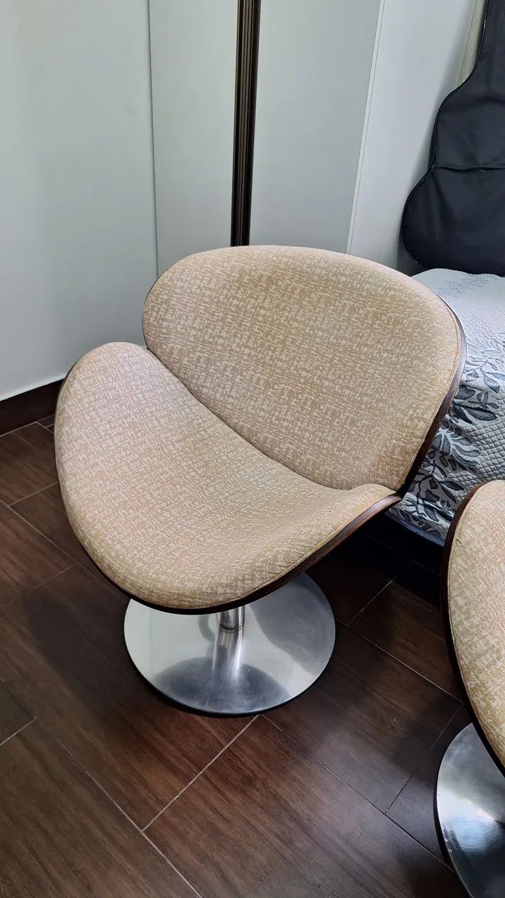 2 Poltronas decorativas