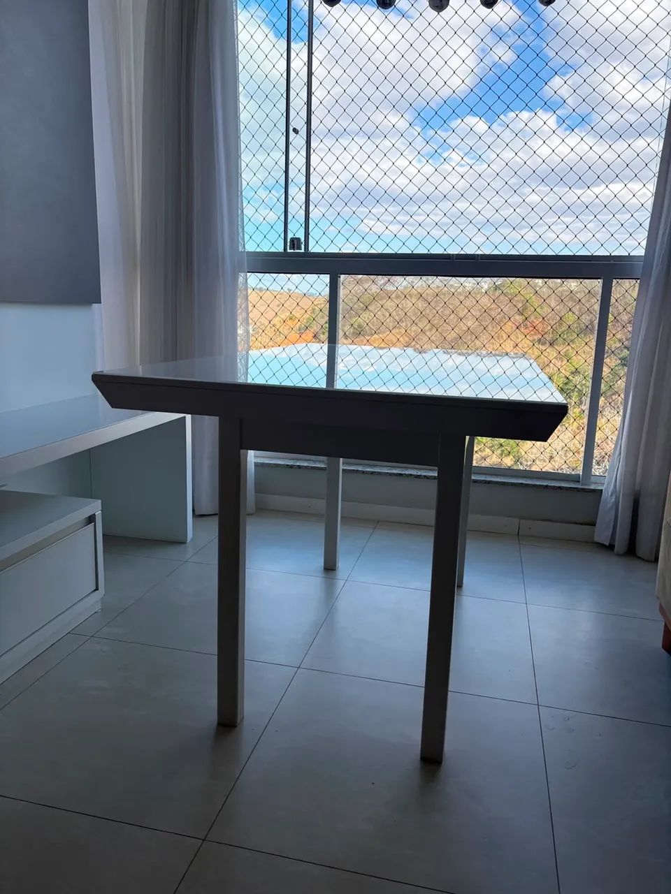 Mesa alto padrão (sem cadeiras) - Foto 4