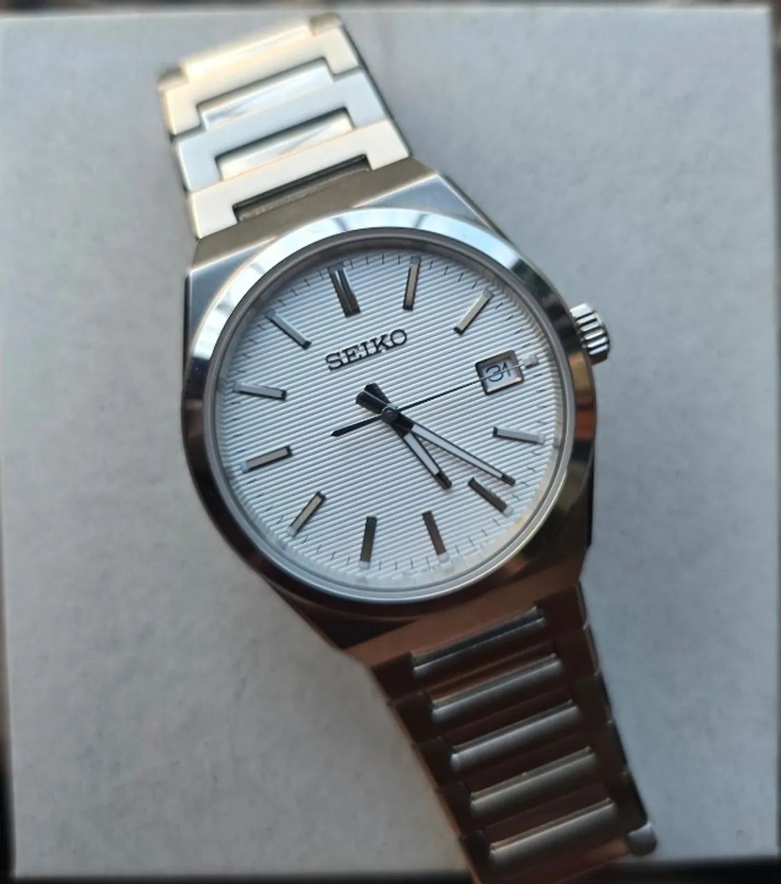 SEIKO CLASSIC SUR553 - Foto 5