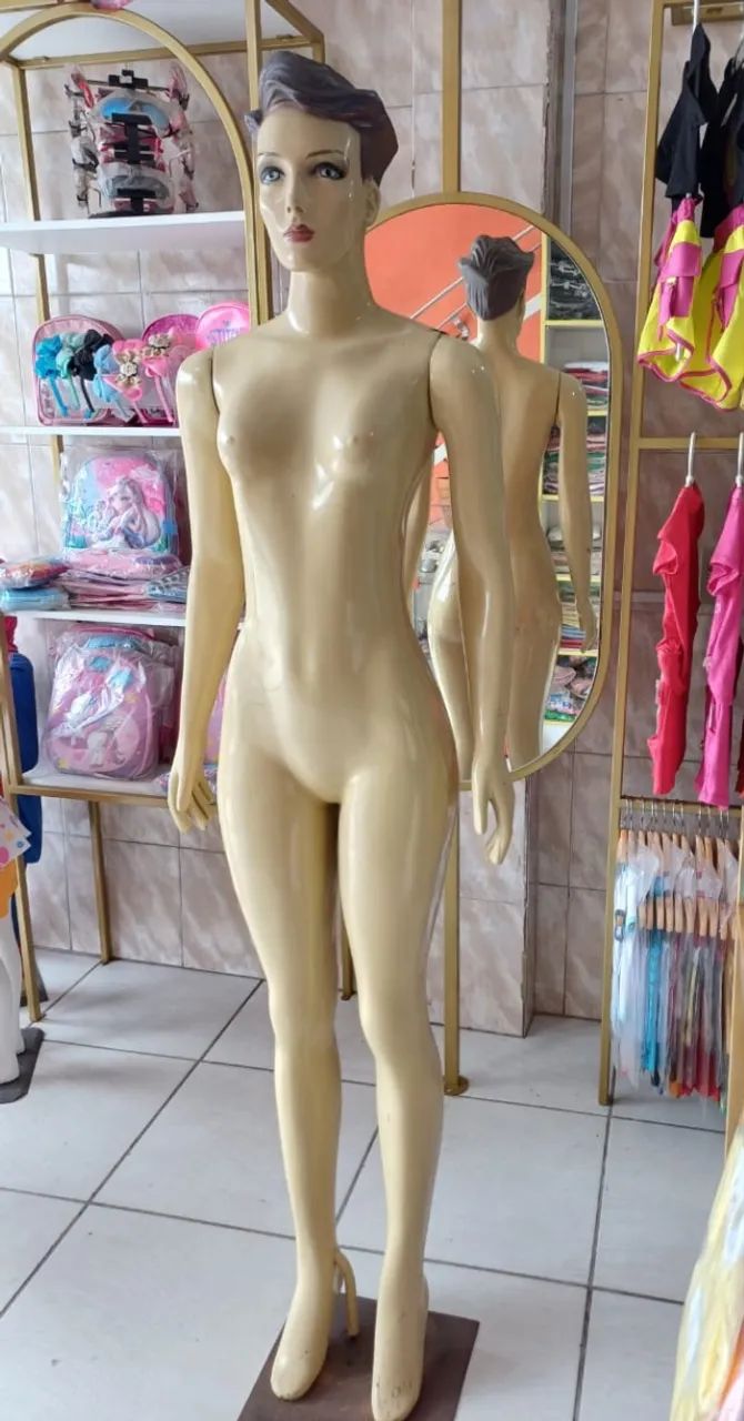 Manequim feminino de fibra  - Foto 3