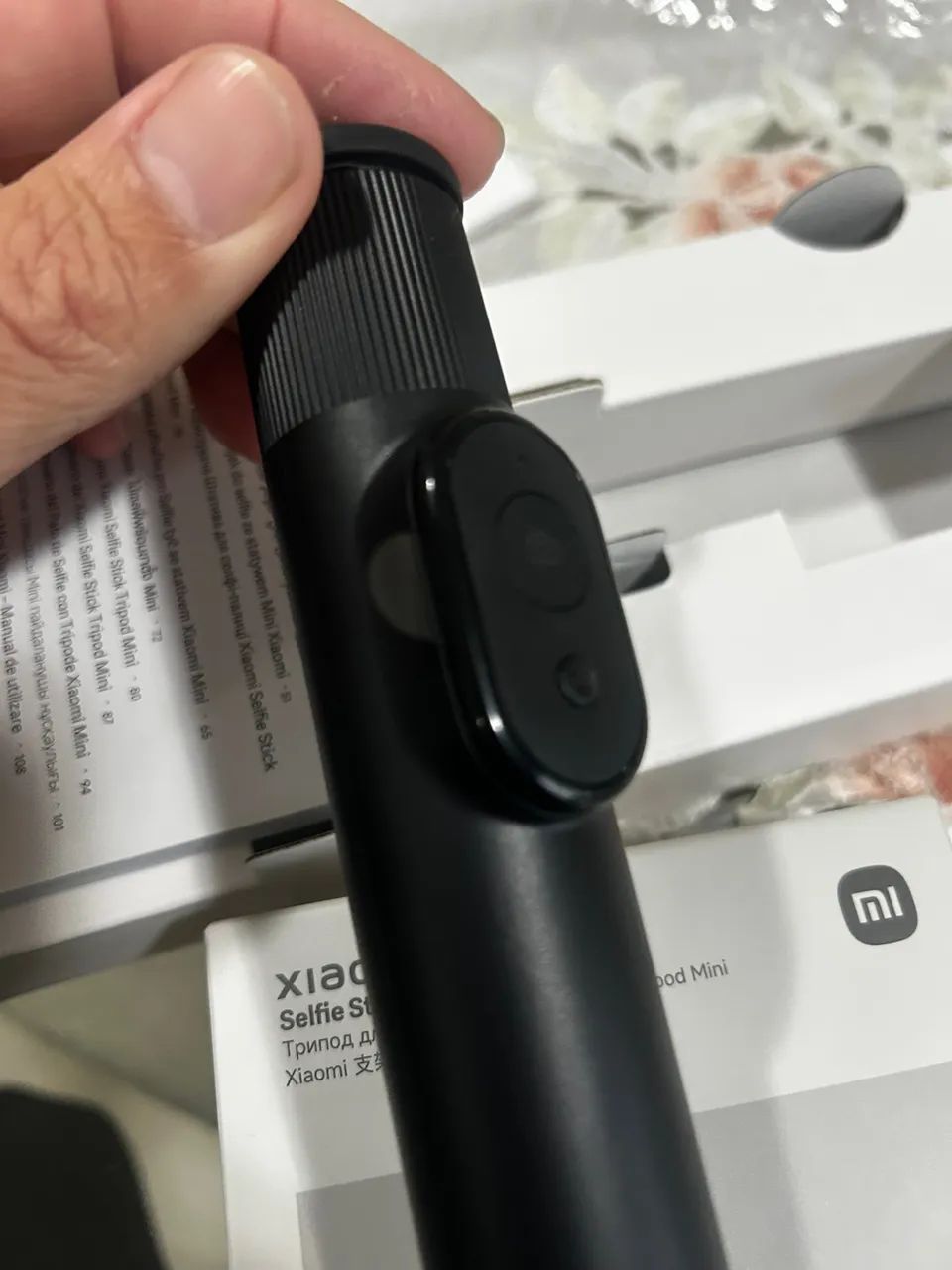  Bastão de selfie e tripé Bluetooth  - Foto 5