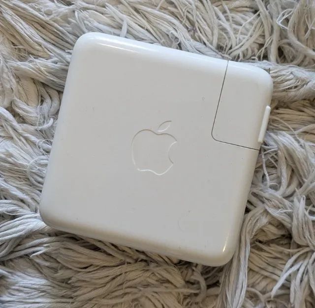 Fonte para Macbook USB-C 61W A1947 Original Apple - Foto 2