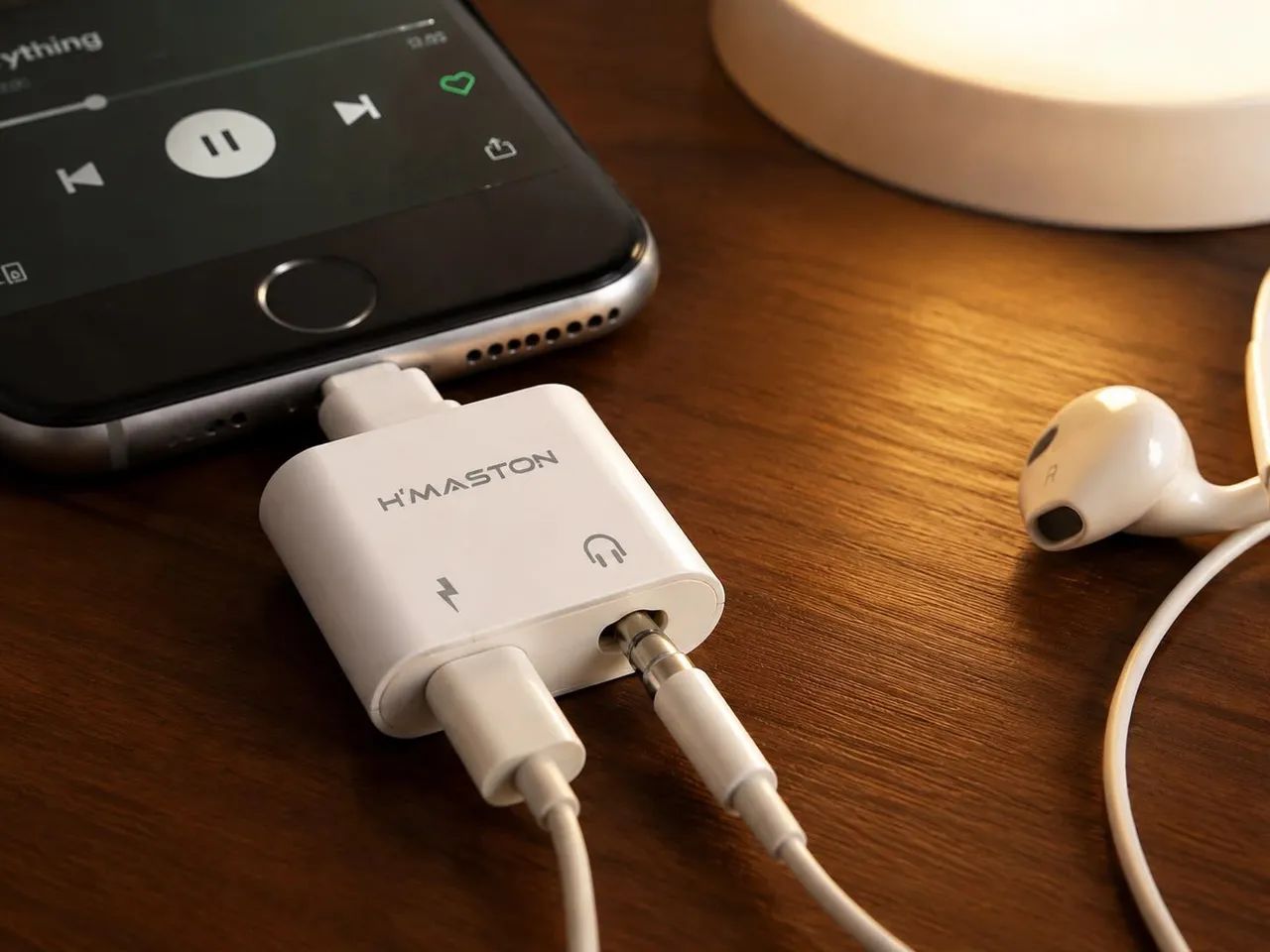 Adaptador Lightning para P2 e Carregador H?Maston HZ-178 - Foto 2