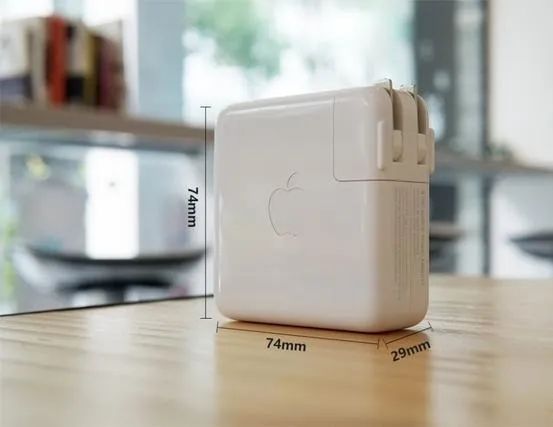 Fonte para Macbook USB-C 61W A1947 Original Apple - Foto 4